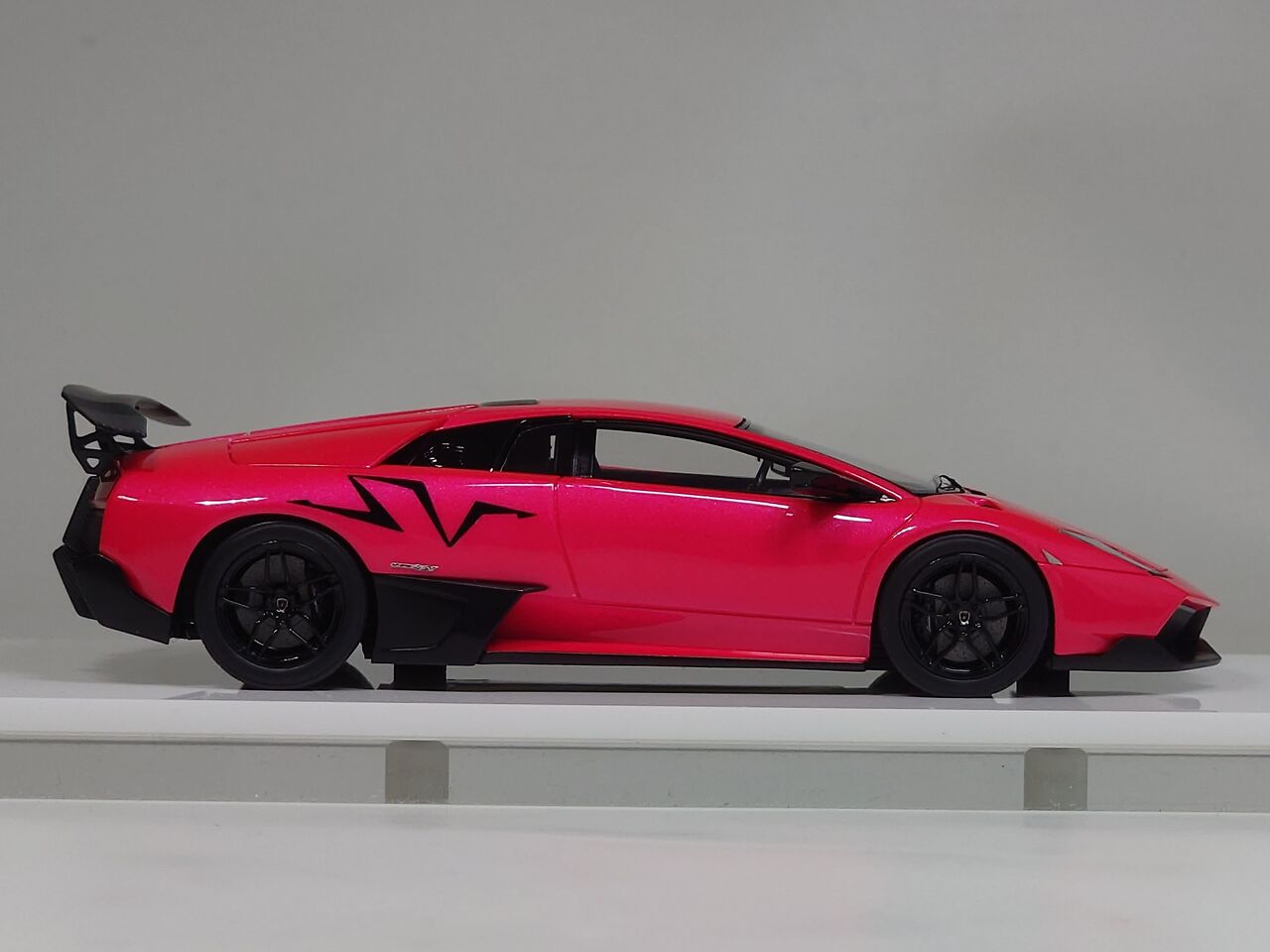 レッドやけどピンク.EIDOLON 1/43 Lamborghini Murcielago LP670-4