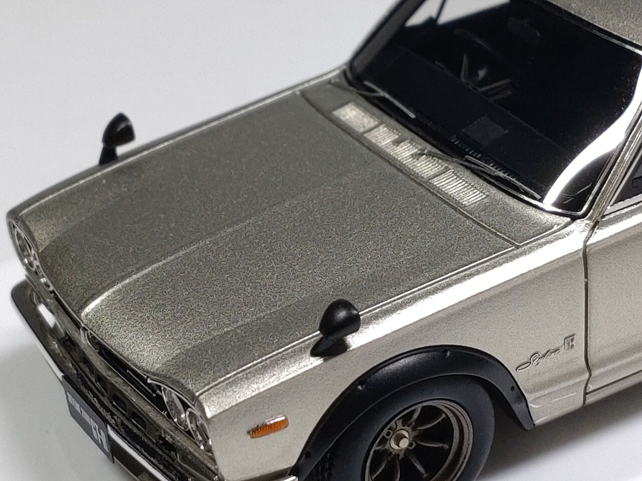 本当は..Vision 1/43 NISSAN SKYLINE HT 2000GT-R(KPGC10 本当は..Vision 1/43 NISSAN SKYLINE HT 2000GT-R(KPGC10