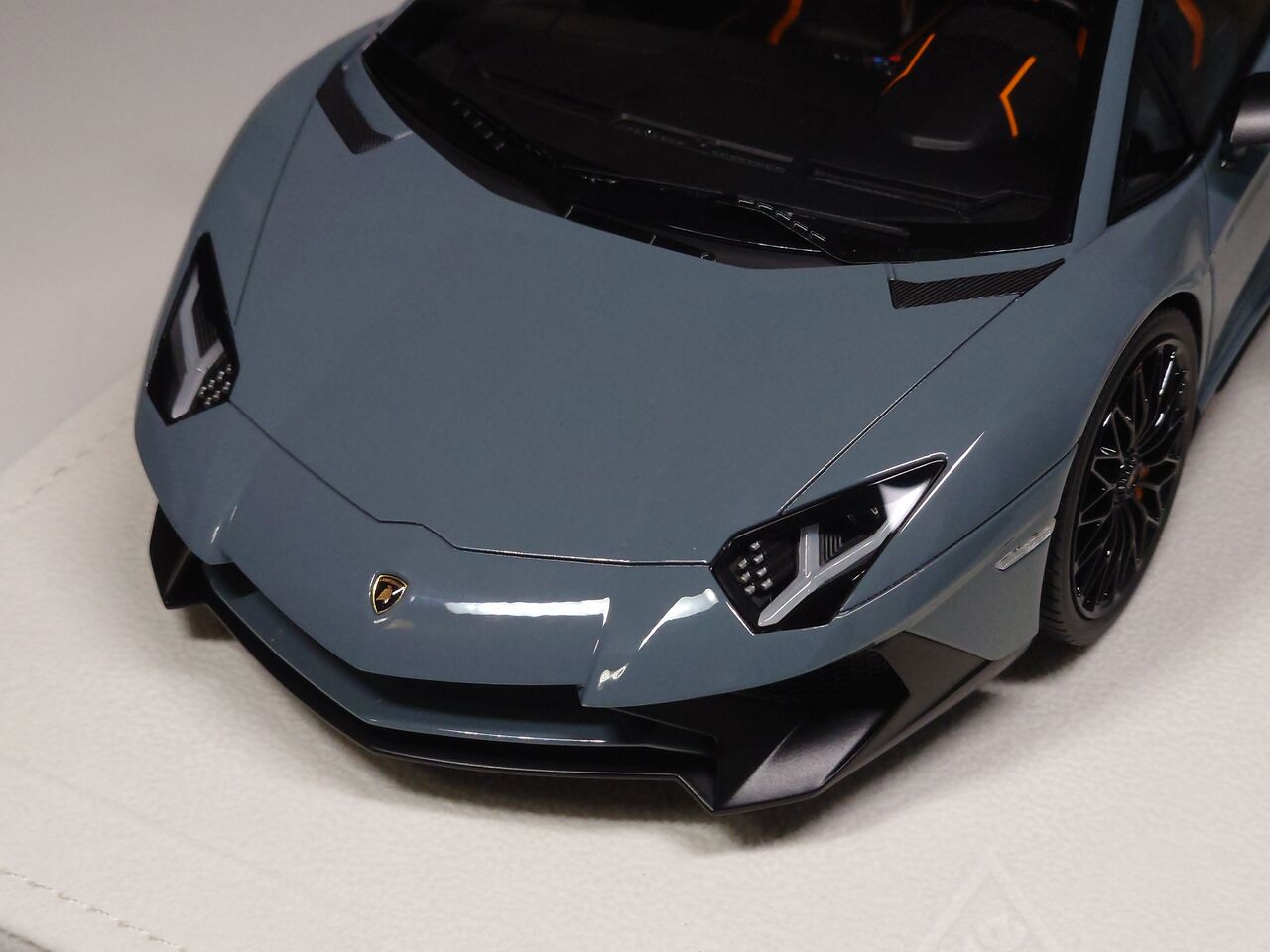 とうとうリリースされました..EIDOLON 1/43 Lamborghini