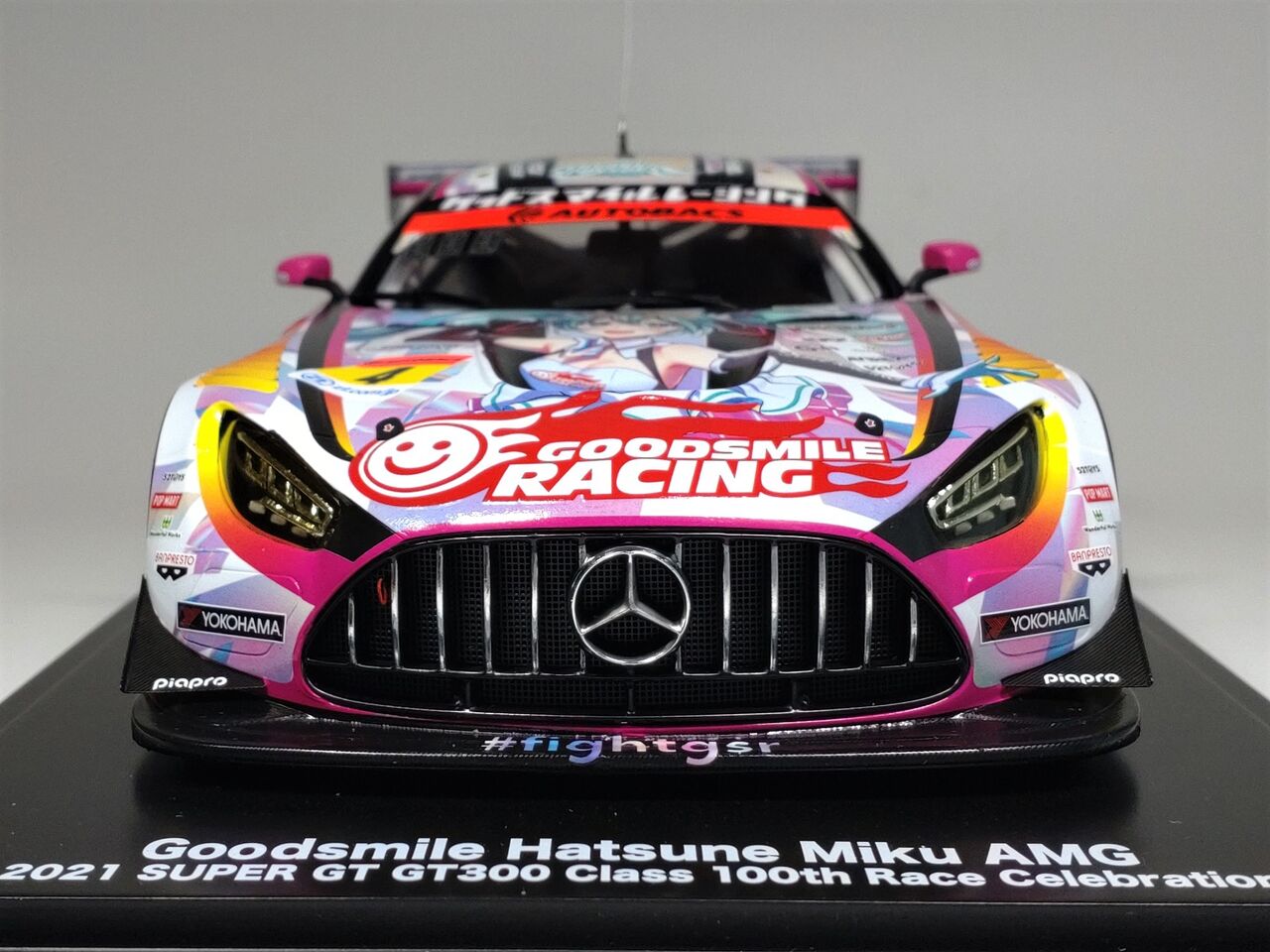 グッドスマイル 初音ミク 1/18 AMG 2021 SUPER GT