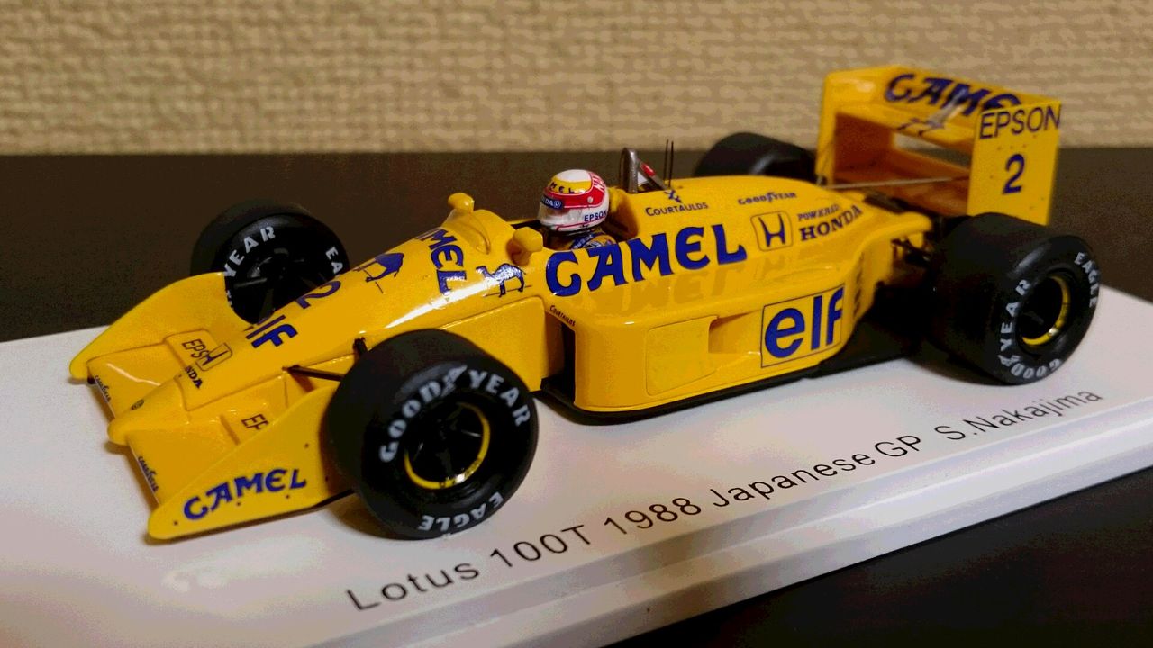ようやくか?レーシングオン30周年特注スパーク1/43ロータス ようやくか?レーシングオン30周年特注スパーク1/43ロータス