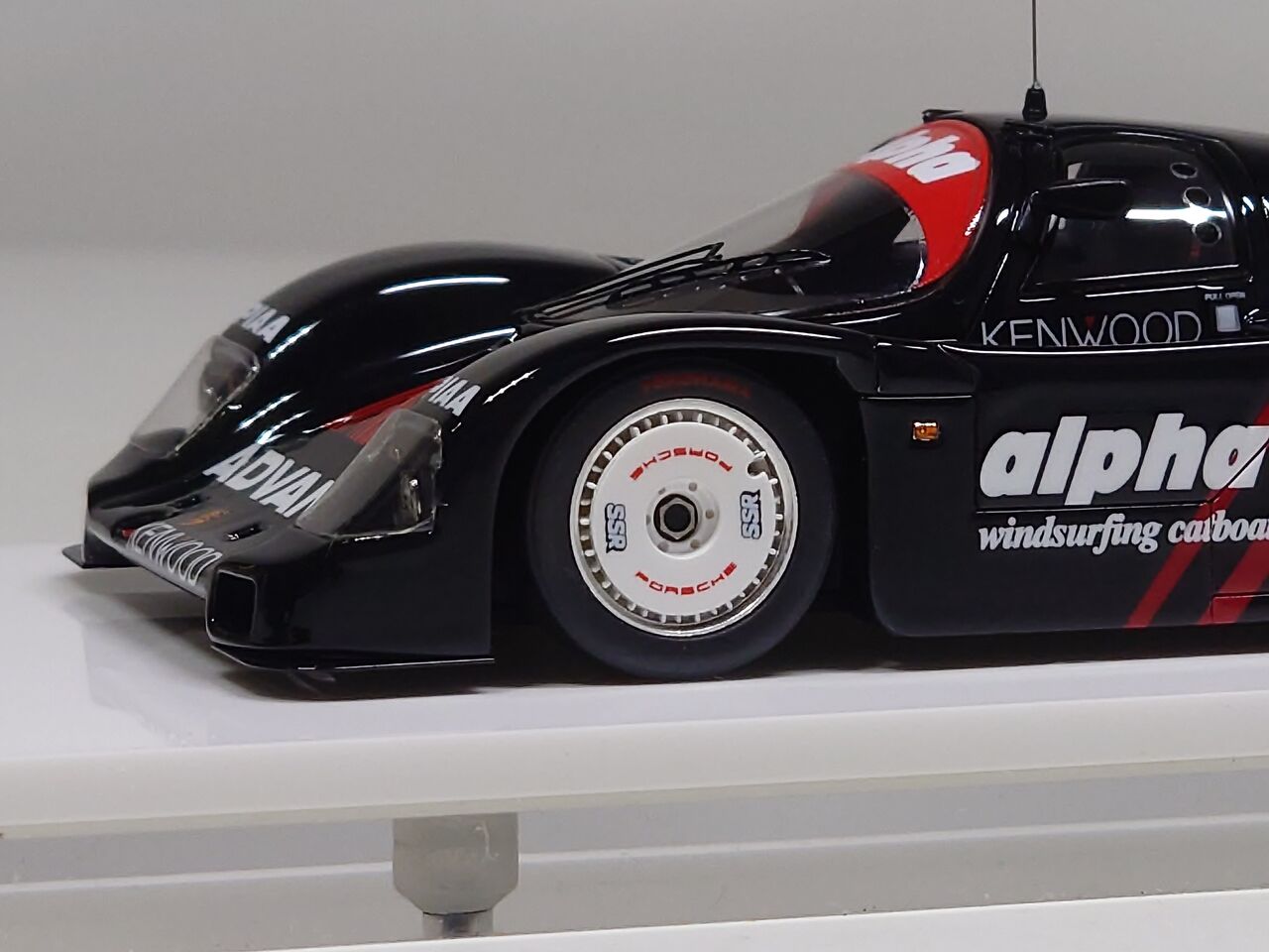 微妙な違いが.Vision 1/43 Porsche 962C 