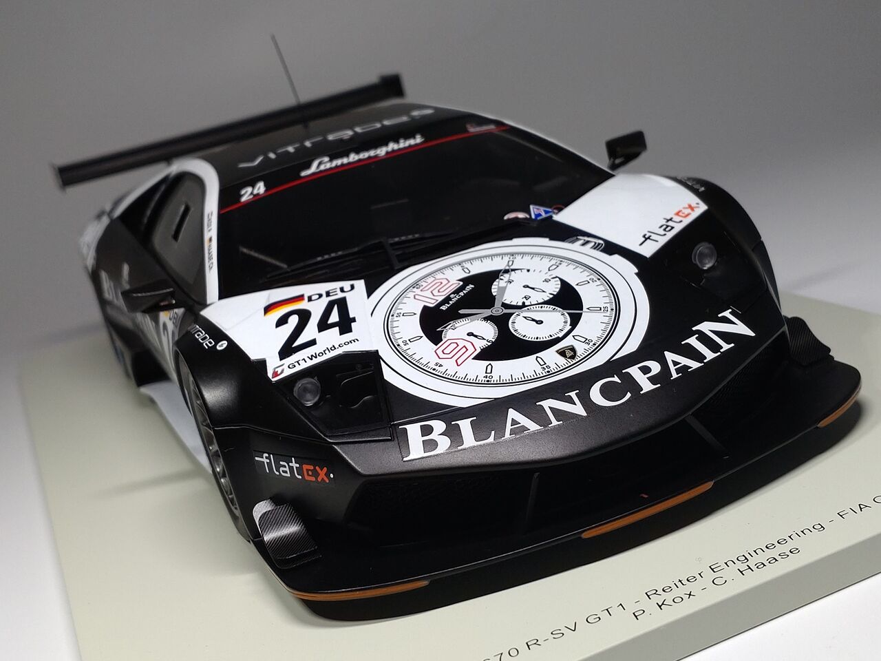 知らぬが仏.Spark 1/18 Lamborghini Murcielago LP670 R-SV
