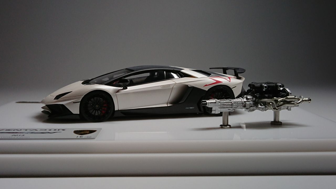 セール品 AUTOart 1/18 Lamborghini AVENTADOR LP750-4 SV 2015 セール品 AUTOart 1/18 Lamborghini AVENTADOR LP750-4 SV 2015