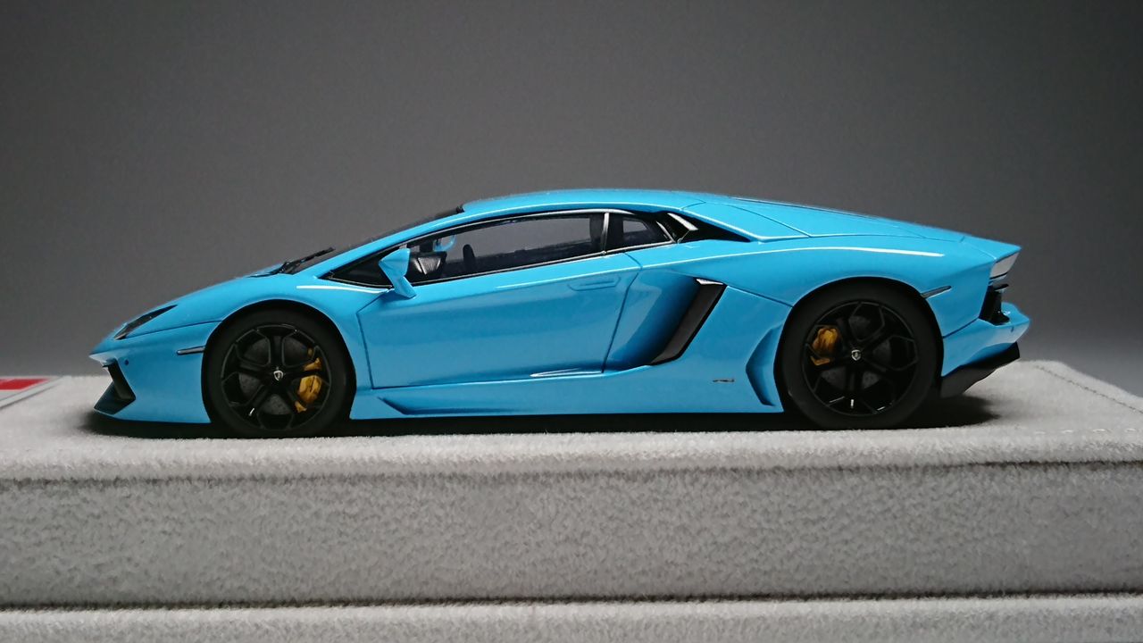 中国市場向け限定モデル！ EIDOLON 1/43 Lamborghini Aventador LP700 