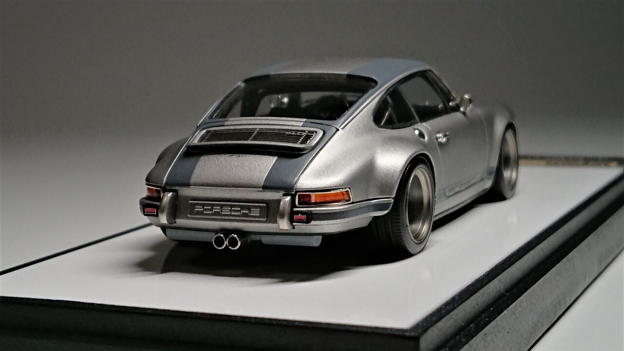 オールド感満載！Vision 1/43 Singer 911(964) Coupe Matt Titanium