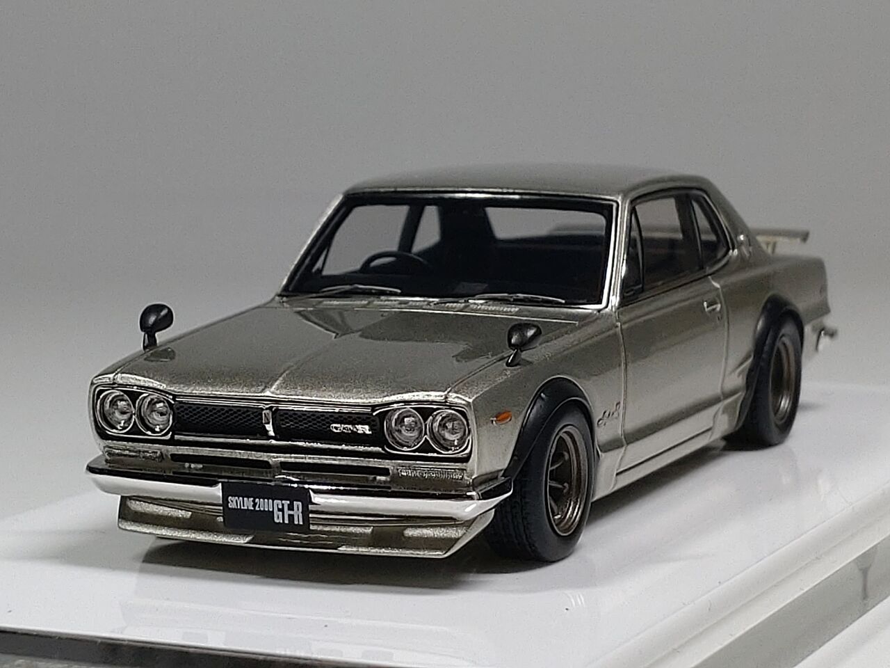 本当は..Vision 1/43 NISSAN SKYLINE HT 2000GT-R(KPGC10 本当は..Vision 1/43 NISSAN SKYLINE HT 2000GT-R(KPGC10