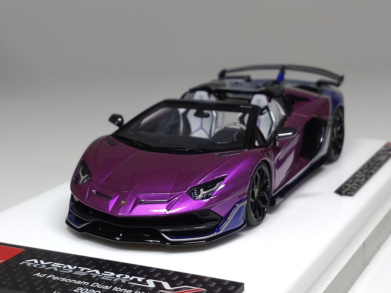 単純なもんで....EIDOLON COLLECTION 1/43 Lamborghini Aventador SVJ