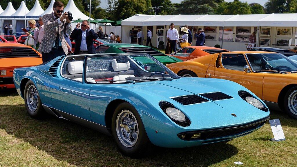 MRコレクションLamborghini Miura ロードスター1968年