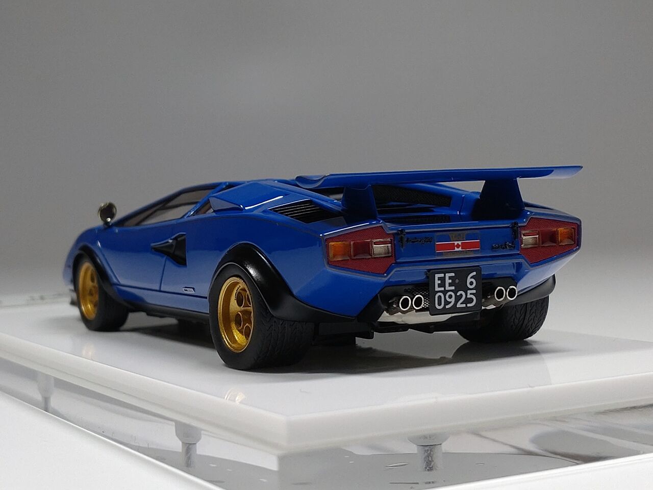 MRコレクション 1/43 ランボルギーニ ウルフ カウンタック LP500S アイドロン 1/43 ランボルギーニ カウンタック LP500S