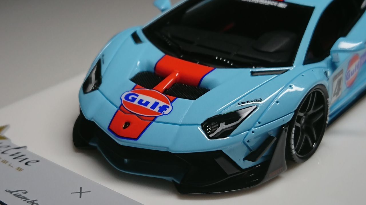 Fuelme 1/43 LBWK アヴェンタドール メイクアップ ナイスアイデア！Fuelme 1/43 Lamborghini Aventador LB-R Works