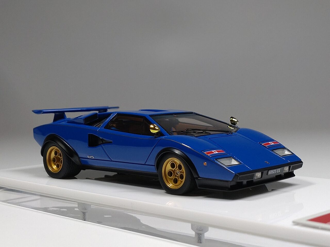 ランボルギーニ カウンタック 1/43 ウォルターウルフEIDOLON アイドロン 1/43 ランボルギーニ カウンタック LP500S