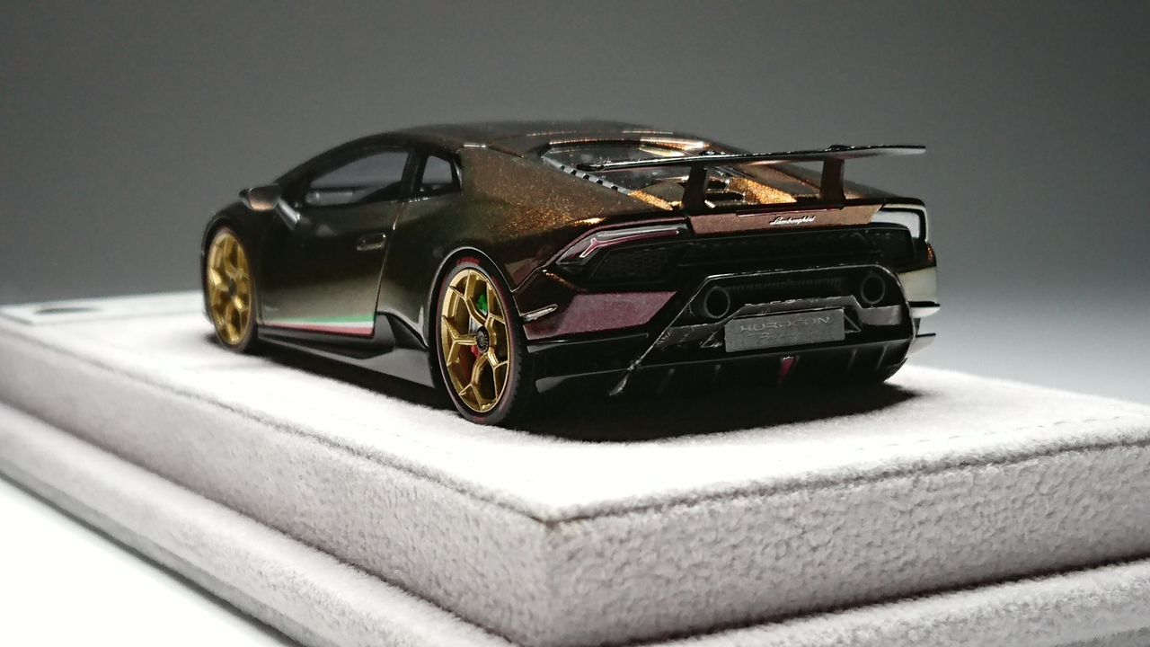 スペシャルカラーエディション！Eidolon 1/43 Lamborghini
