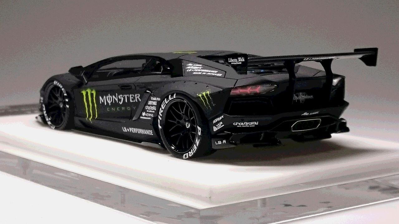 M.S1/43LB☆PERFORMANCE AVENTADOR Monster Energy : ミニカー道中記