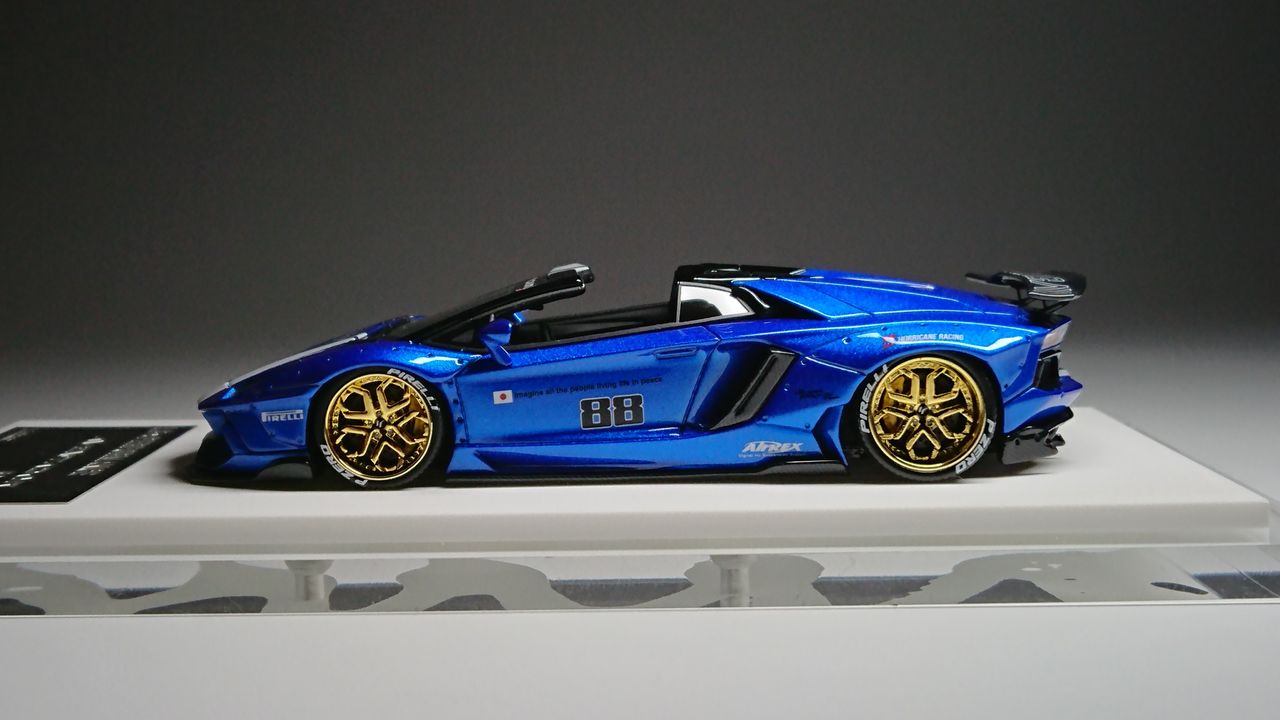M.S.1/43アヴェンタドールロードスターLB★PERFORMANCE M.S.1/43アヴェンタドールロードスターLB☆PERFORMANCE