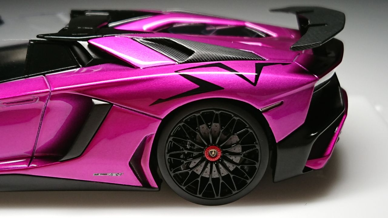 さすがメイクアップ、見事です!Eidolon 1/43 Lamborghini さすがメイクアップ、見事です!Eidolon 1/43 Lamborghini
