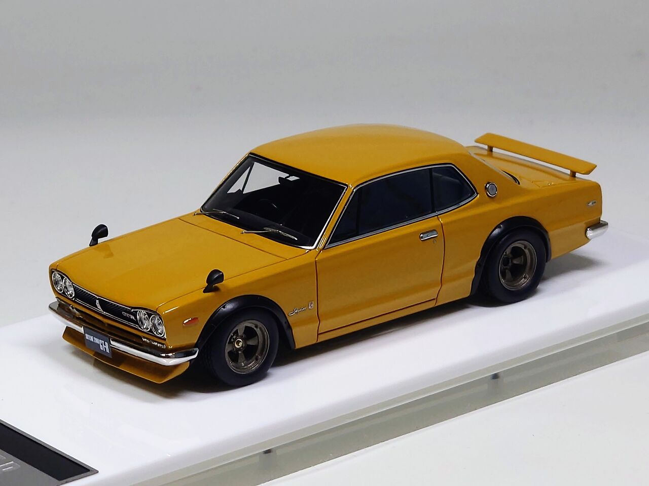 本命カラー.Vision 1/43 NISSAN SKYLINE HT 2000GT-R (KPGC10