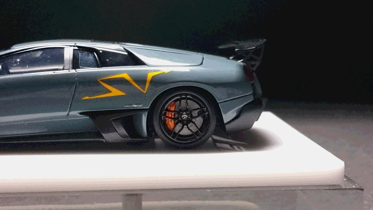 アイドロン直販限定1/43ランボルギーニムルシエラゴLP670-4SV China