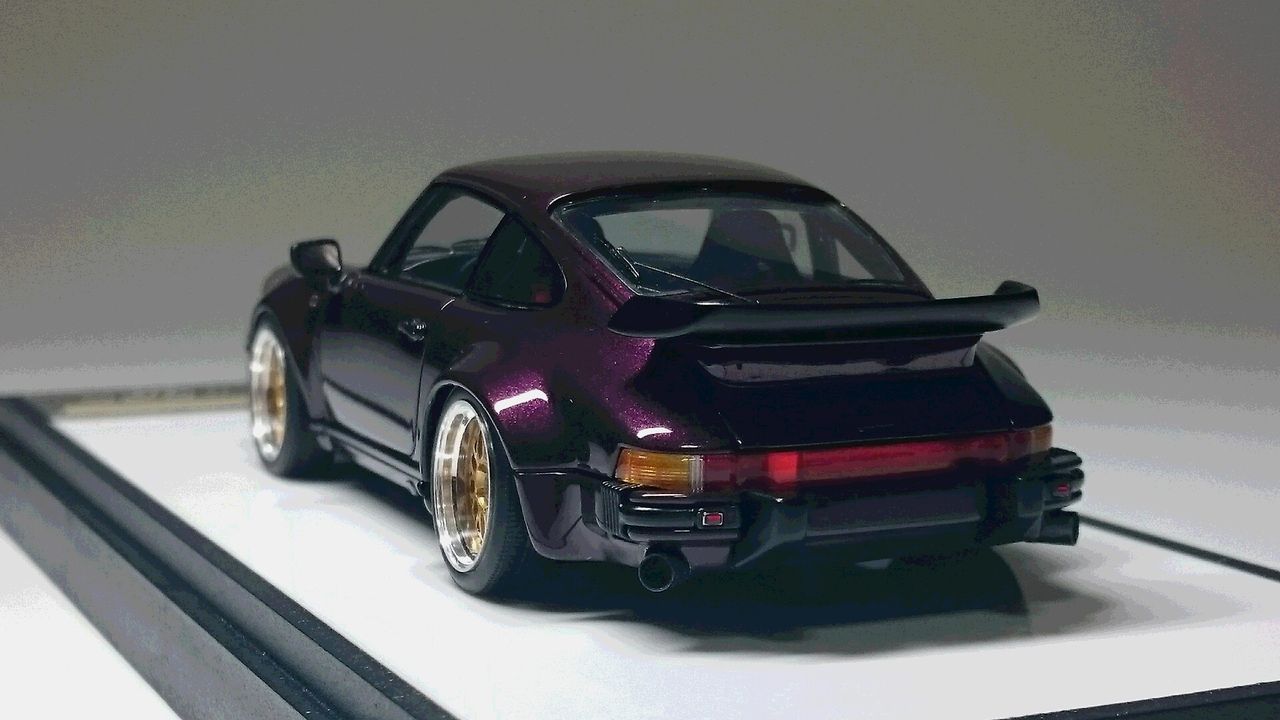 Vision1/43ポルシェ930ターボ1988 メタリックパープル Vision1/43ポルシェ930ターボ1988 メタリックパープル
