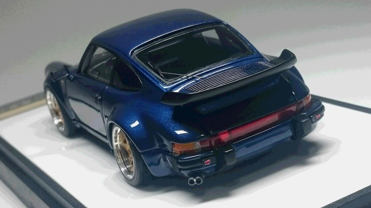Vision1/43Porsche 930 turbo 1988 Metallic Dark Blue