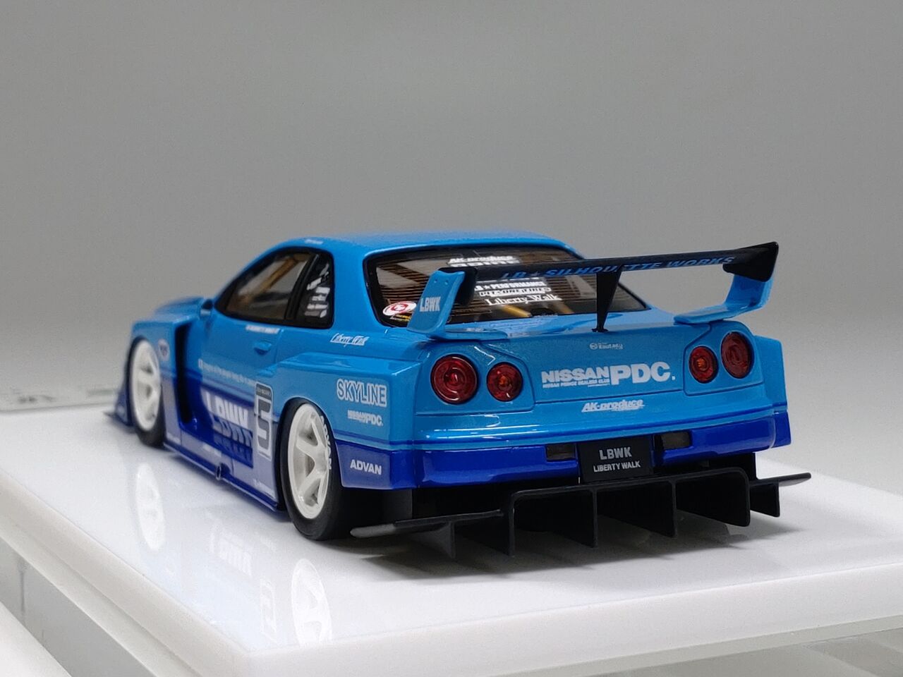 爆買いしたくなる これで最後になるのか?EIDOLON 1/43 Liberty Walk LB-ER34 BBR