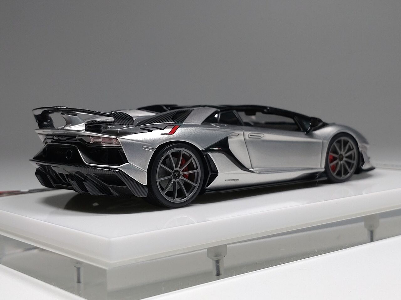 珍しいカラーチョイスEIDOLON COLLECTION 1/43 Lamborghini