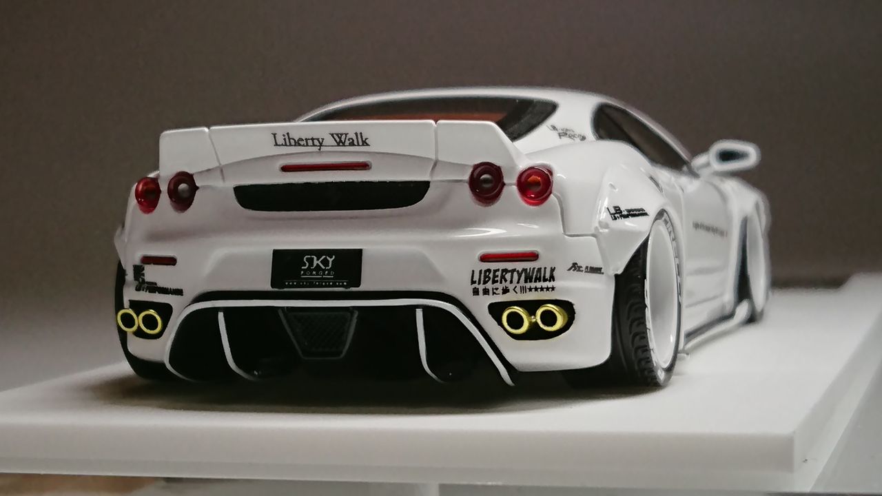 Ferrari F430 ホワイト 1/43 スケール 珍しくフェラーリ?M.S 1/43 LB☆PERFORMANCE F430 White Limited 30