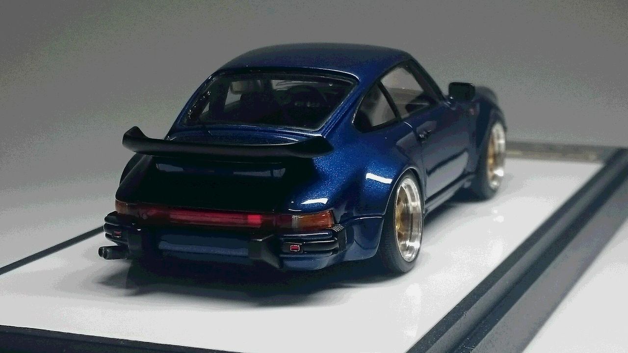 Vision1/43Porsche 930 turbo 1988 Metallic Dark Blue