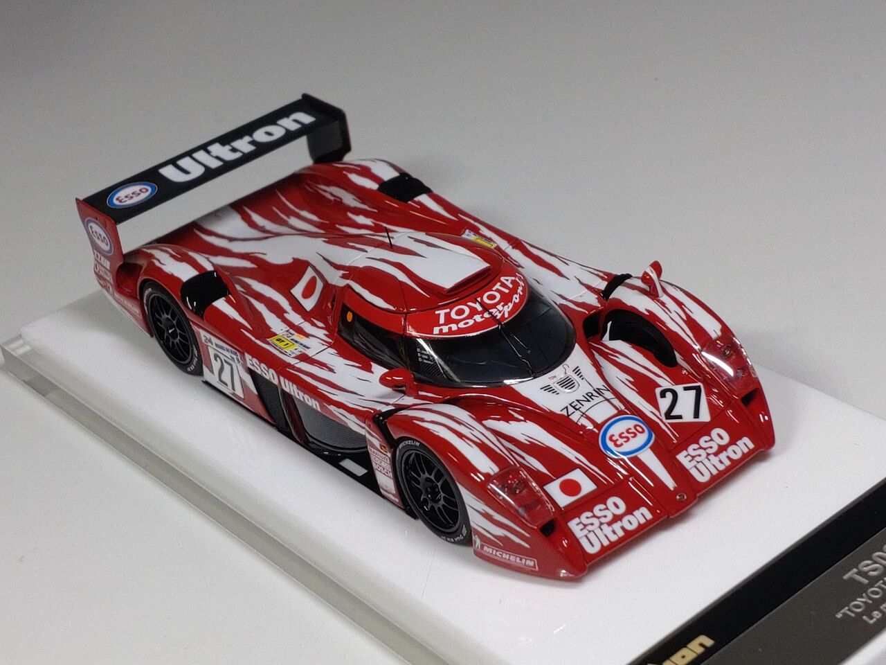 思わず3台揃えたくなるVision 1/43 TOYOTA TS020 