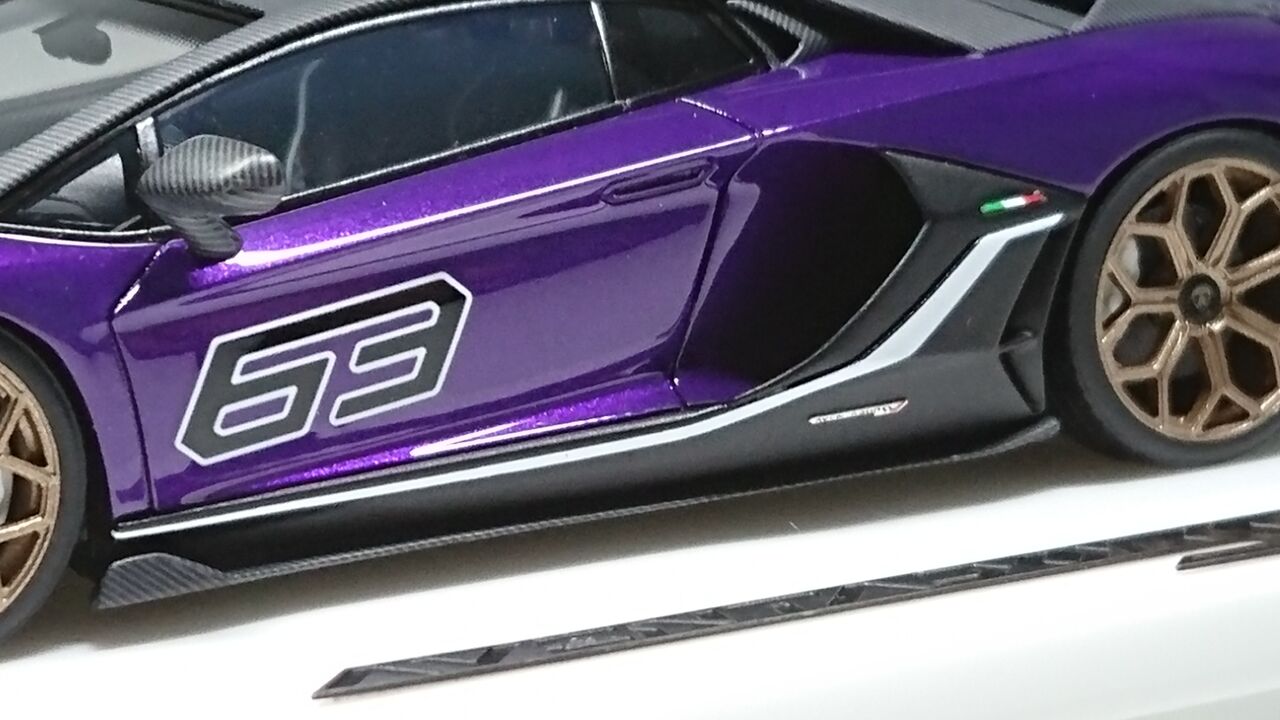 EIDOLON COLLECTION 1/43 Lamborghini Aventador SVJ 63 2018 Viola