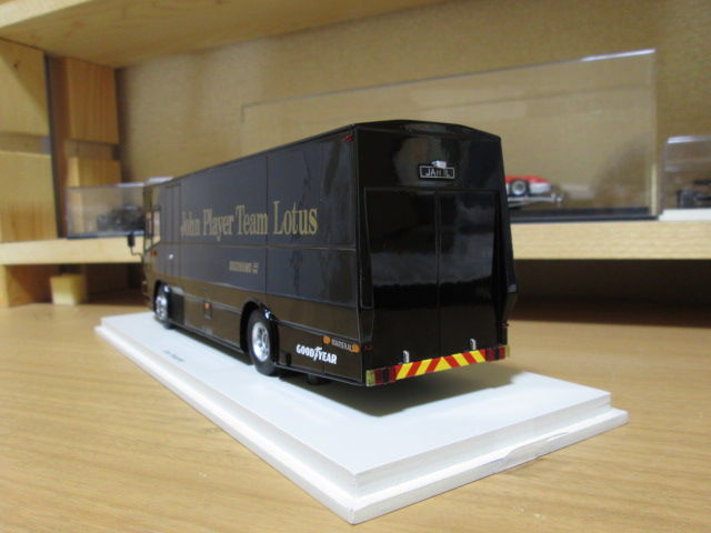 スパーク 1/43 ベッド フォード トランスポーター 「チーム