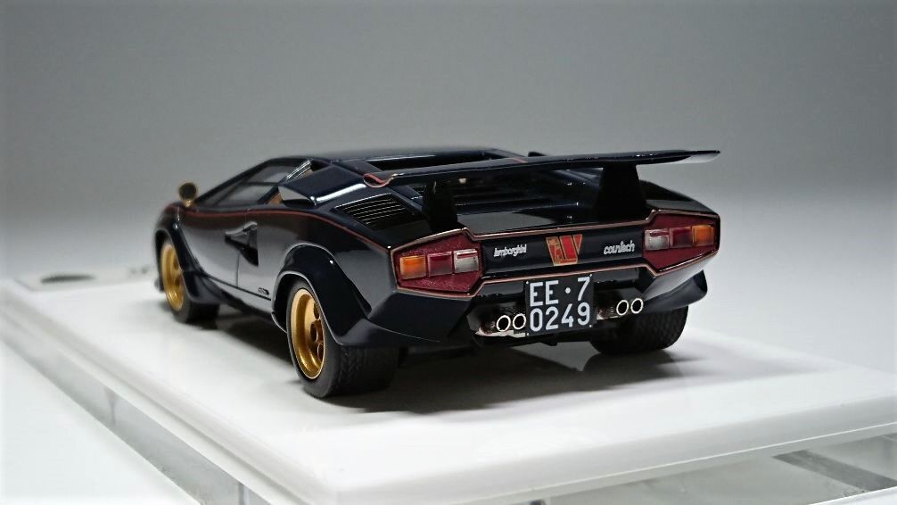京商製 1/18 <br>ランボルギーニ カウンタック <br>ウォルター・ウルフ