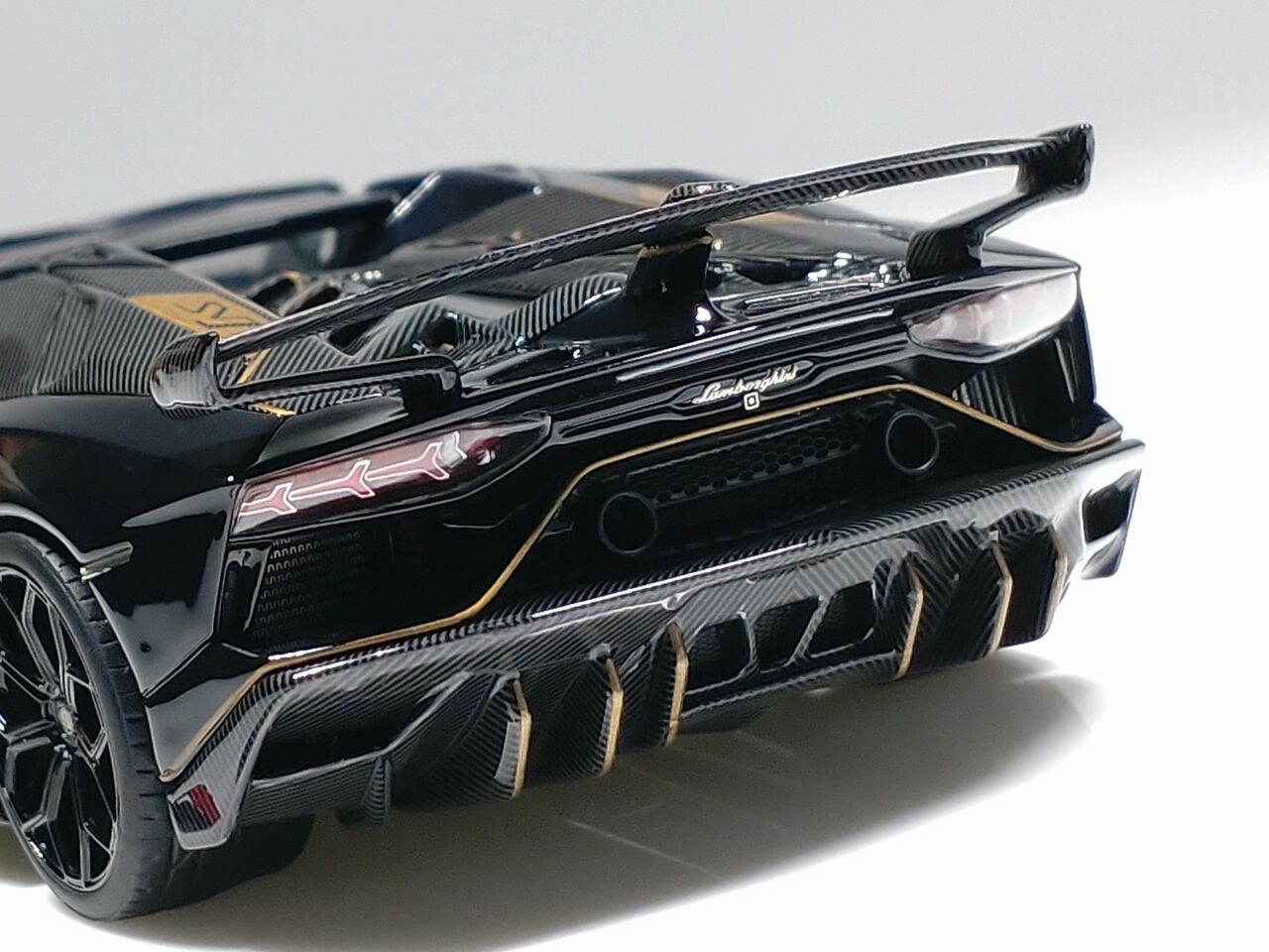 Lamborghini Aventador 限定 アイドロン em285i Lamborghini Aventador 限定 アイドロン em285i Make Up Co