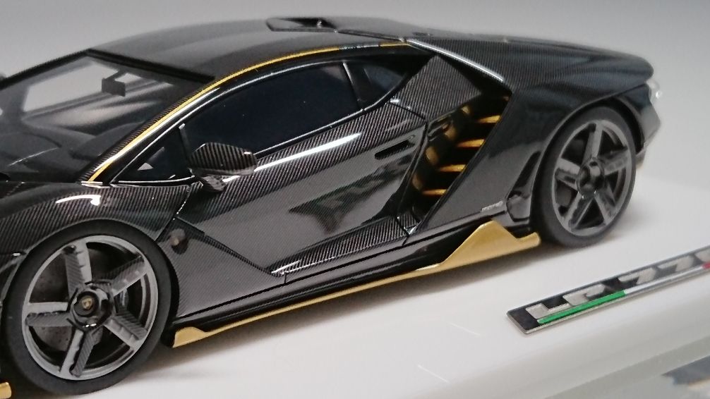 おめでとうございます!Make Up Exclusive Lamborghini おめでとうございます!Make Up Exclusive Lamborghini
