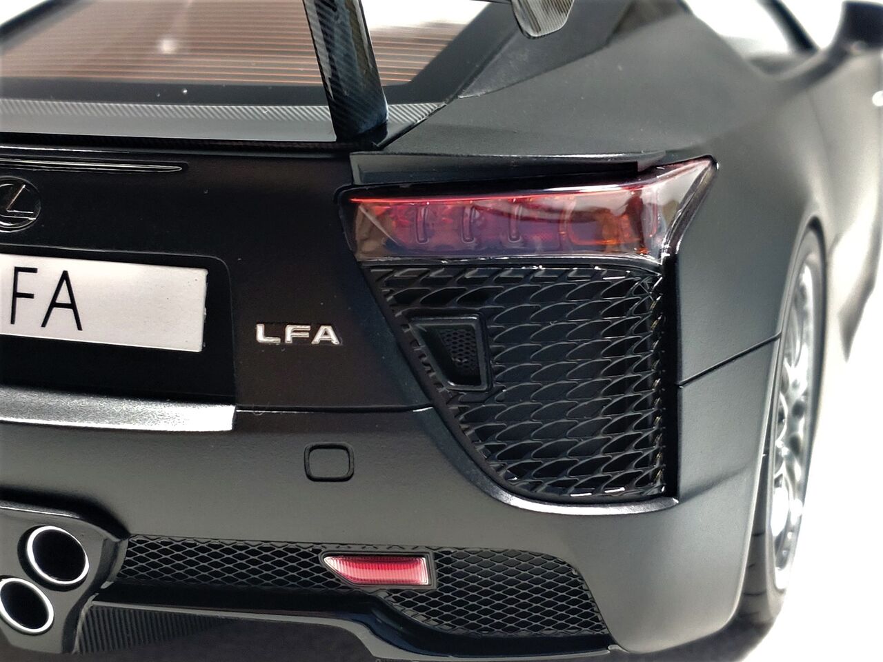 EIDOLON 1/18 Lexus LFA Nurburgring Packge 2012 Matte Black