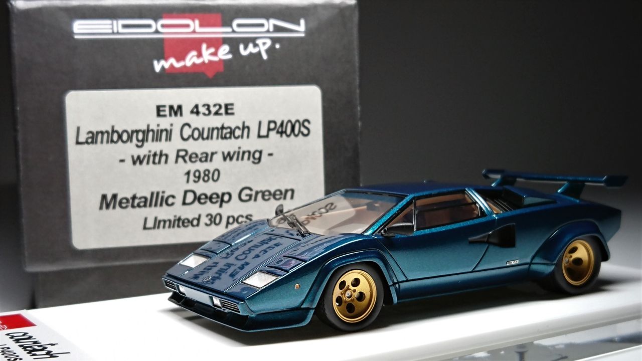 Kyosho / MR Collection 1:18 Lamborghini Countach LP400 blue