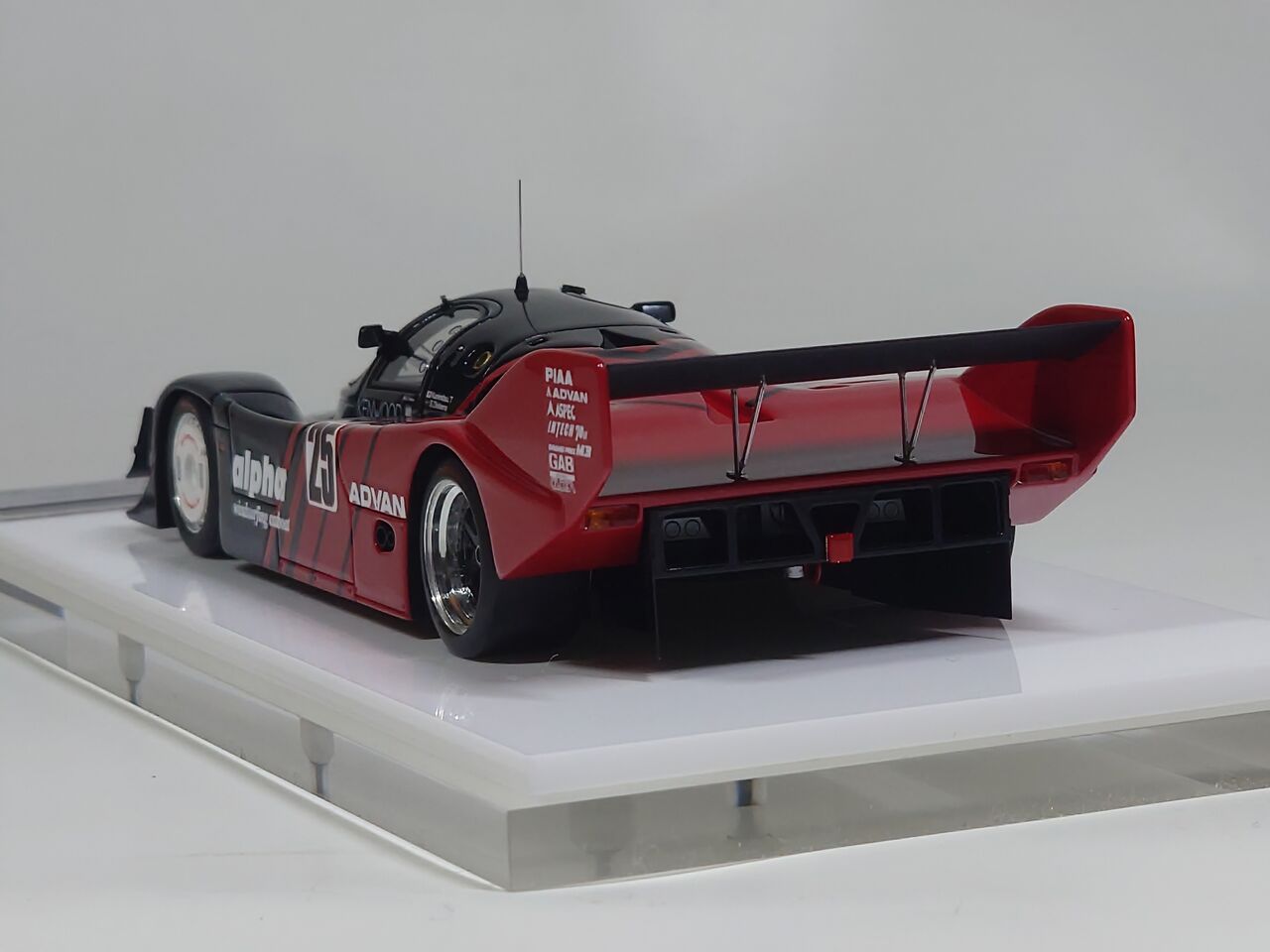 なんだこの違和感..Vision 1/43 Porsche 962C 