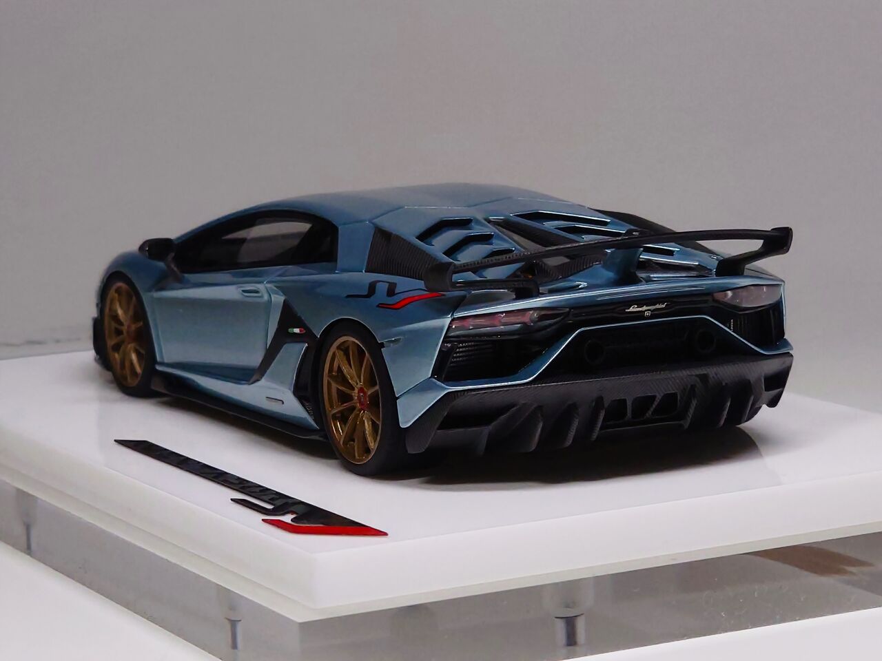 初カラー..EIDOLON COLLECTION 1/43 Lamborghini Aventador