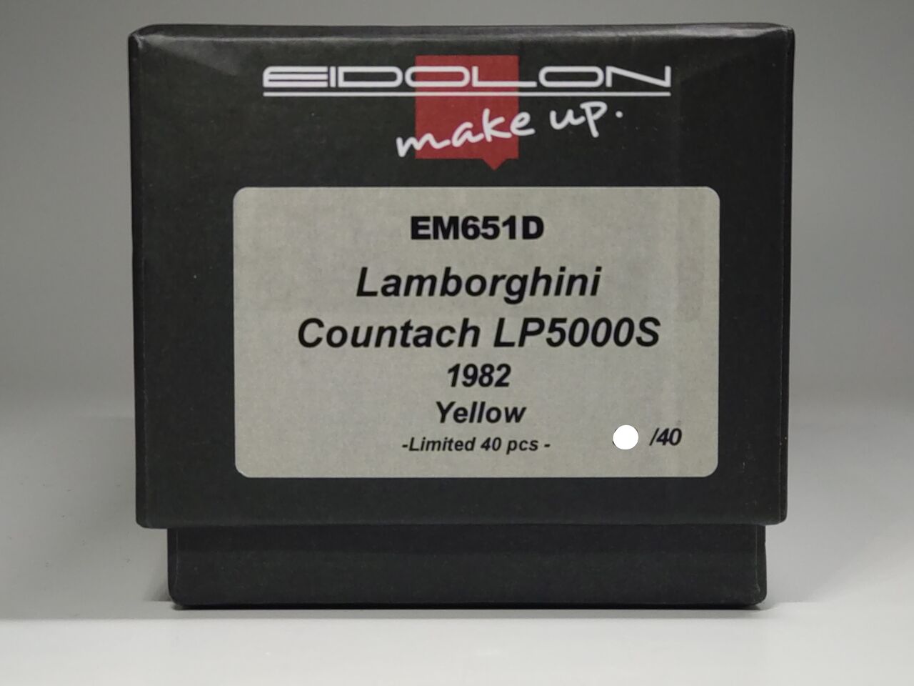 ようやく..EIDOLON 1/43 Lamborghini Countach LP5000S 1982 Yellow