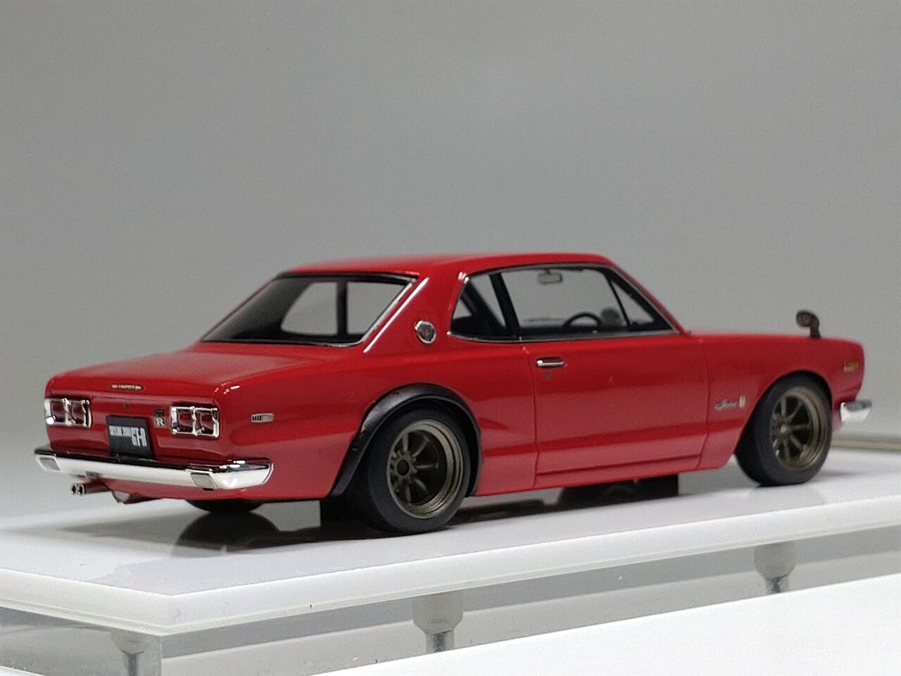 メイクアップ　アイドロン　kpgc10 ハコスカ　レッド メイクアップ アイドロン kpgc10 ハコスカ レッド VISON 1/43