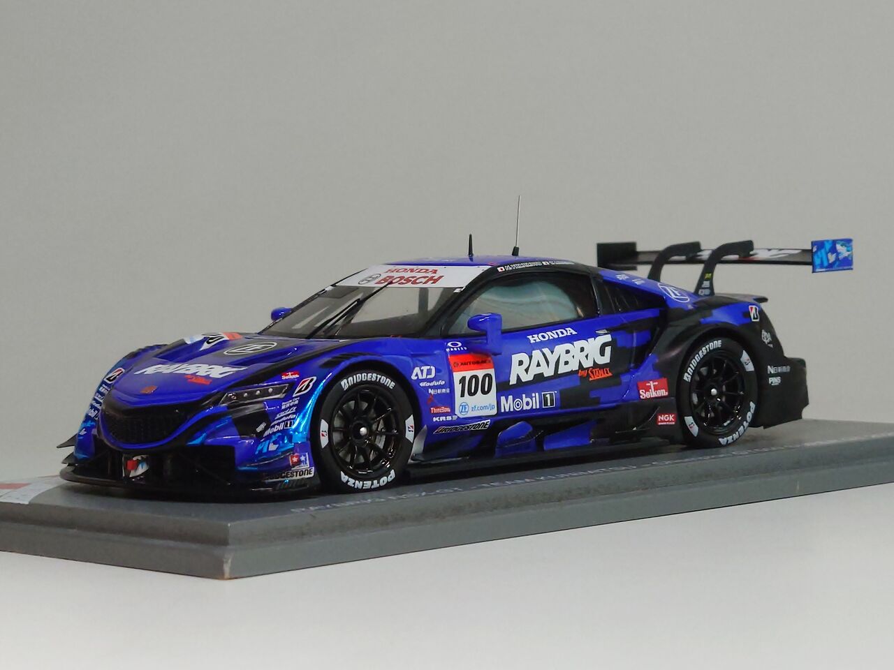 衝撃の大逆転チャンピオン決定..Spark 1/43 RAYBRIG NSX-GT 衝撃の大逆転チャンピオン決定..Spark 1/43 RAYBRIG NSX-GT