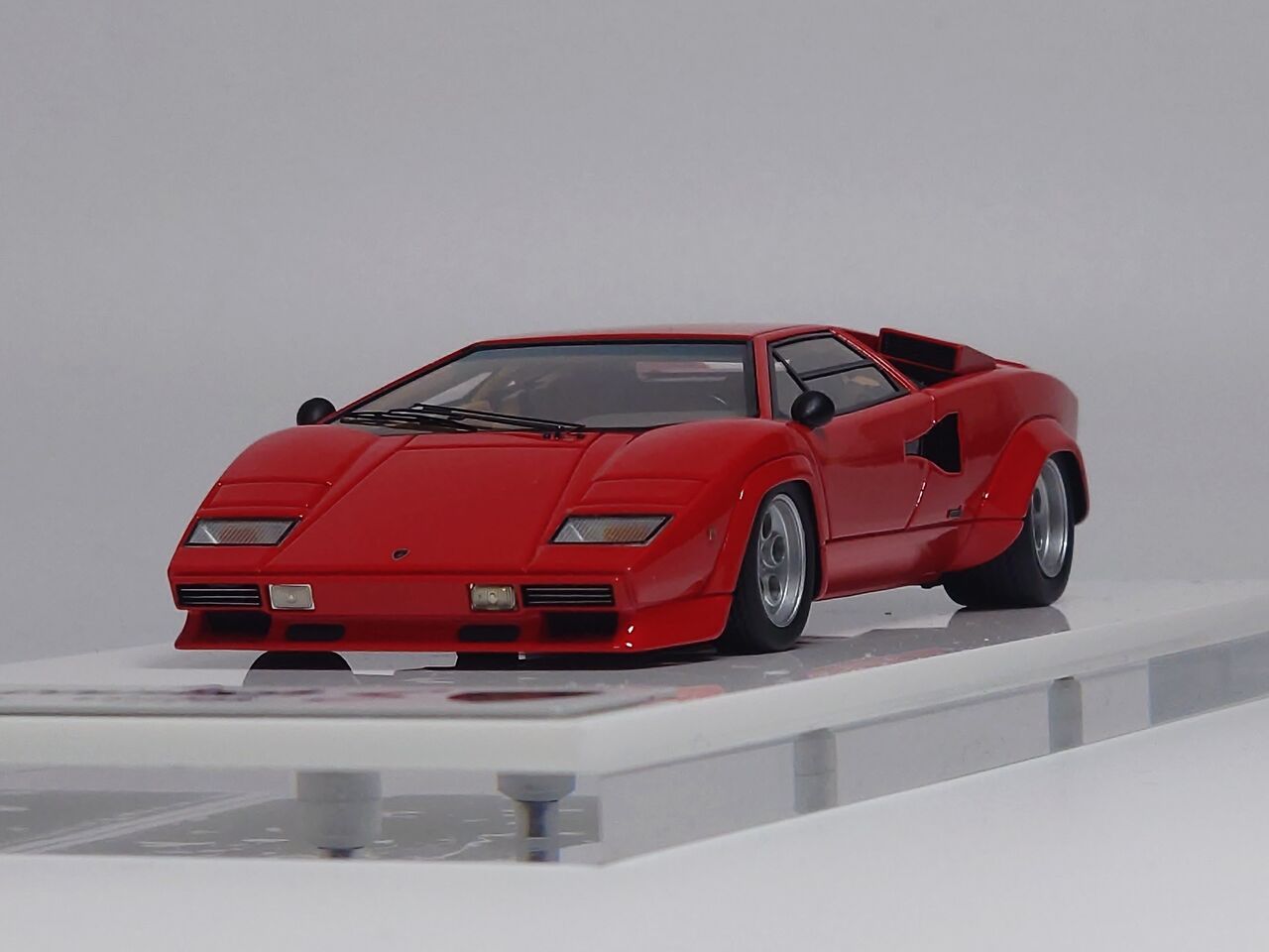 一番好きな..EIDOLON 1/43 Lamborghini Countach LP400S 1978 Red