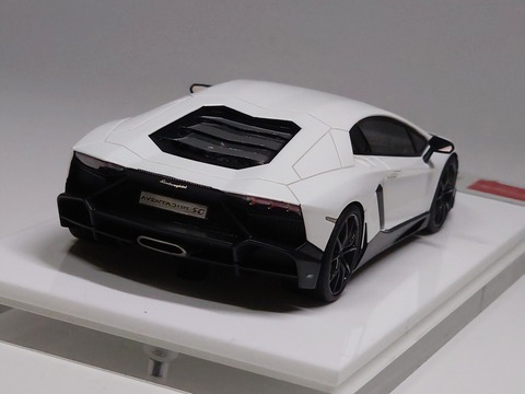 やはり綺麗な....EIDOLON 1/43 Lamborghini Aventador LP720-4 50° Annversario ...