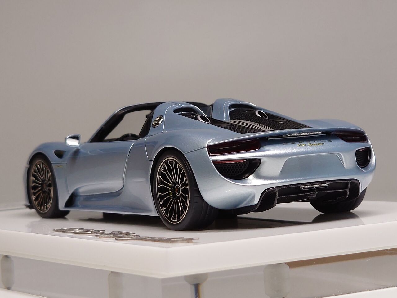ミニカー メイクアップ ポルシェ911カレラS ミニカー メイクアップ ポルシェ911カレラS 楽天市場】1/43