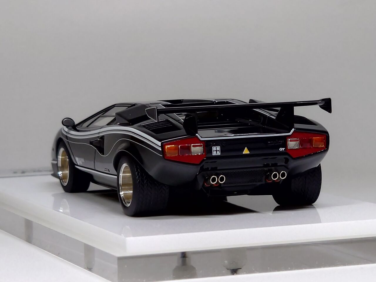 再販に感謝..EIDOLON 1/43 Lamborghini Countach LP500R 再販に感謝..EIDOLON 1/43 Lamborghini Countach LP500R