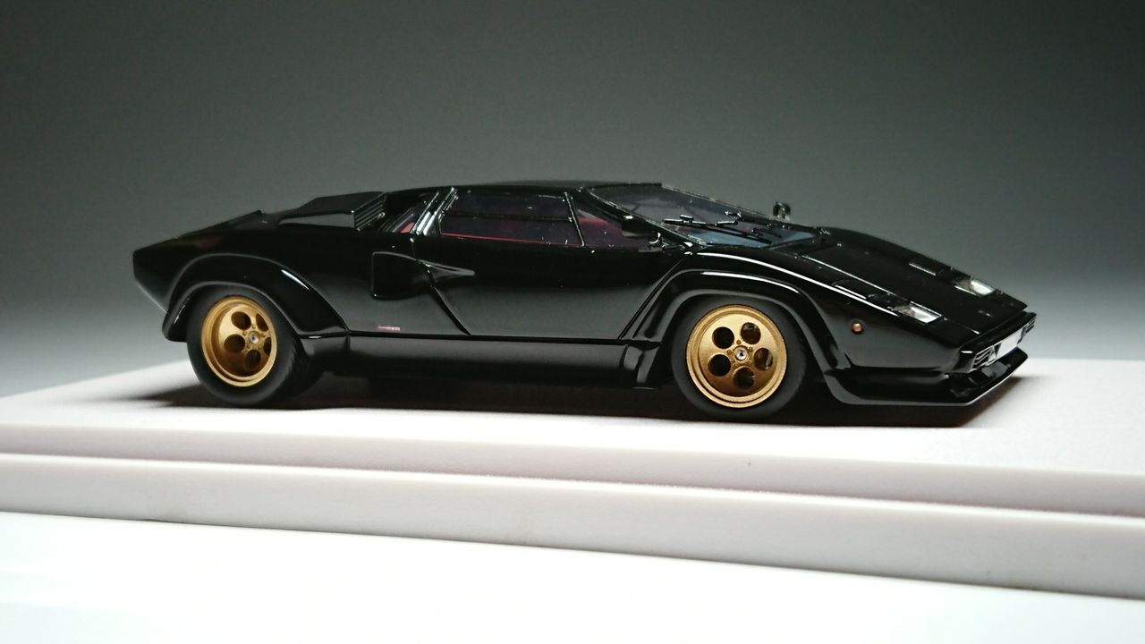 ようやく手に出来たブラックカウンタック！Eidolon 1/43 LAMBORGHINI