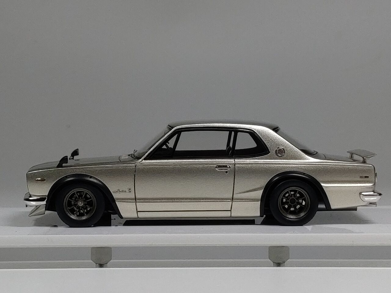 本当は..Vision 1/43 NISSAN SKYLINE HT 2000GT-R(KPGC10