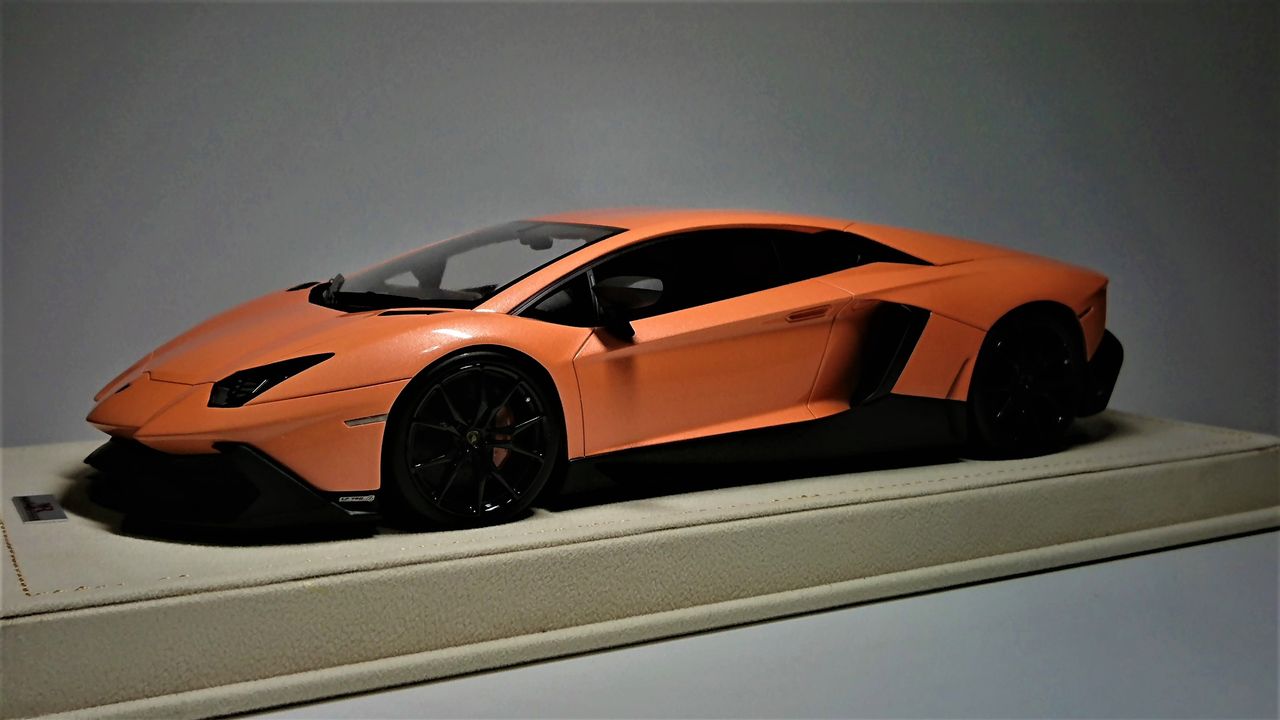 MRコレクション ランボルギーニ アヴェンタドール 1/18 ミニカー