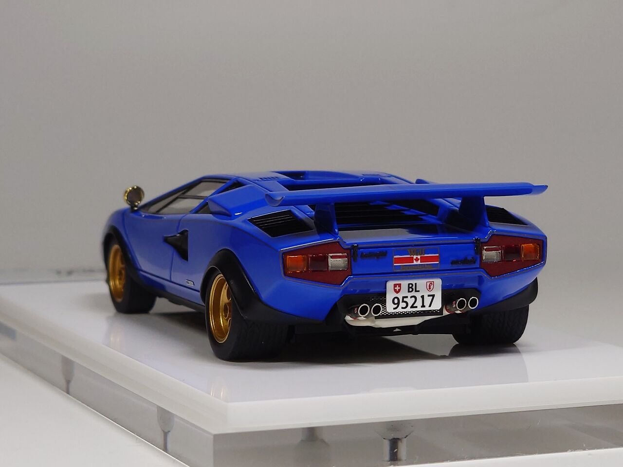 2台のユニークなウルフ2号..EIDOLON 1/43 Lamborghini