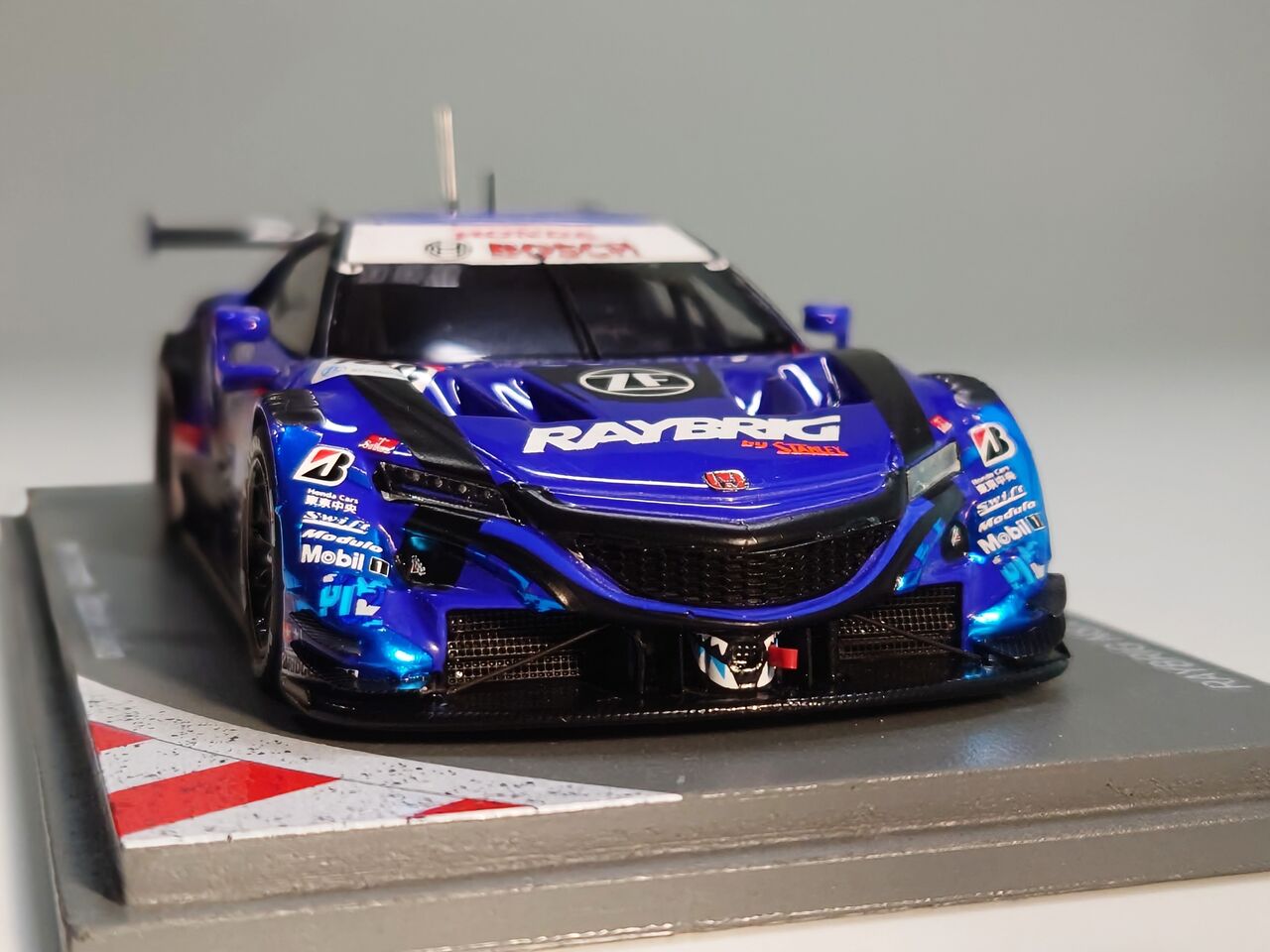衝撃の大逆転チャンピオン決定..Spark 1/43 RAYBRIG NSX-GT 衝撃の大逆転チャンピオン決定..Spark 1/43 RAYBRIG NSX-GT
